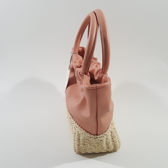 A New Day Small Handtote Magnetic Closure - Picture 3 of 7